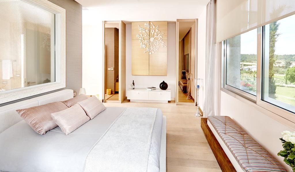 Two Rooms Hotel أورلا الغرفة الصورة
