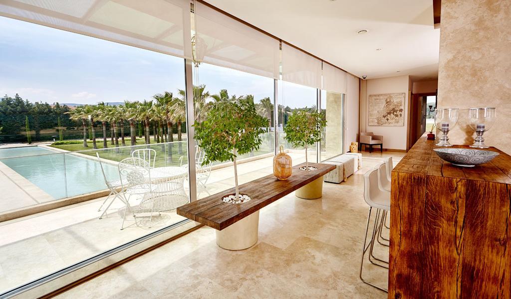 Two Rooms Hotel أورلا المظهر الخارجي الصورة